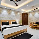 Hotel O Royal Villa