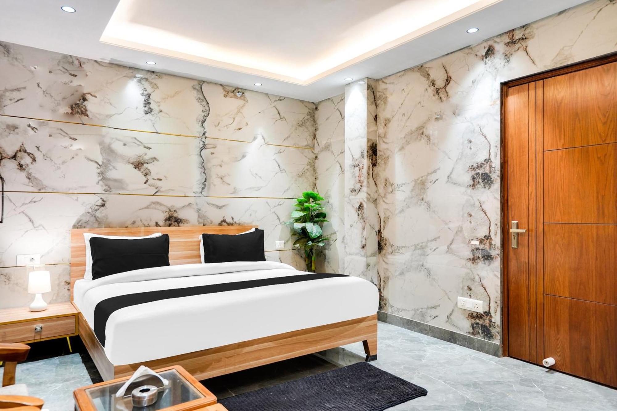 O Royal Hotel 3*