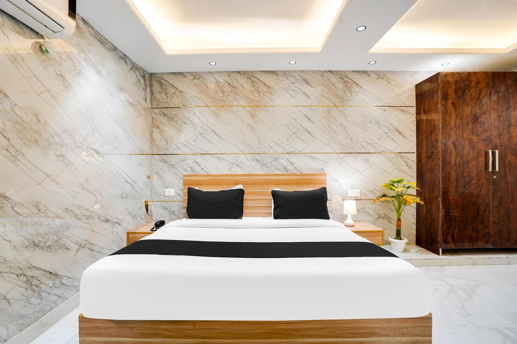 O Royal Hotel 3*