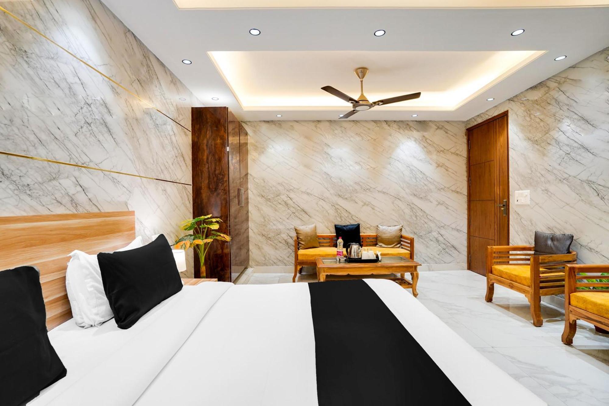 O Royal Hotel